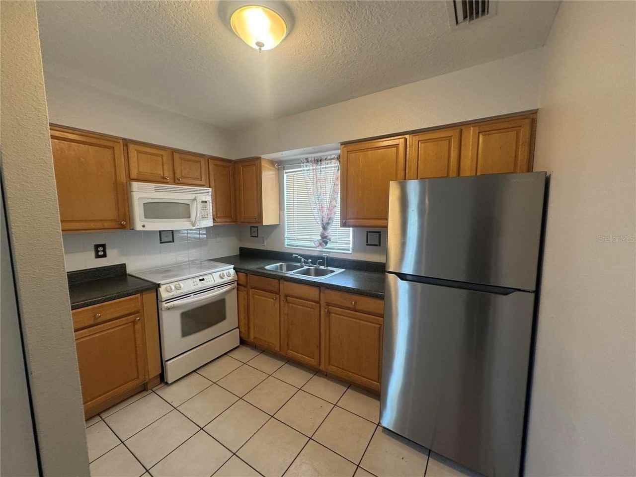 3607 W Idlewild Ave #501 - Photo 2 of 7