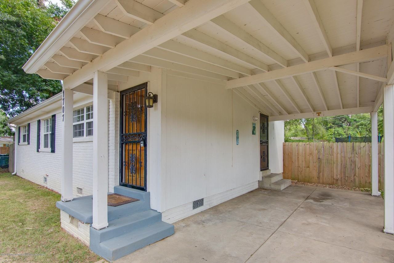 1707 Swayze Cv - Photo 2 of 14