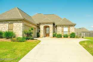 216 Buttonwood Ln - Photo 1 of 1