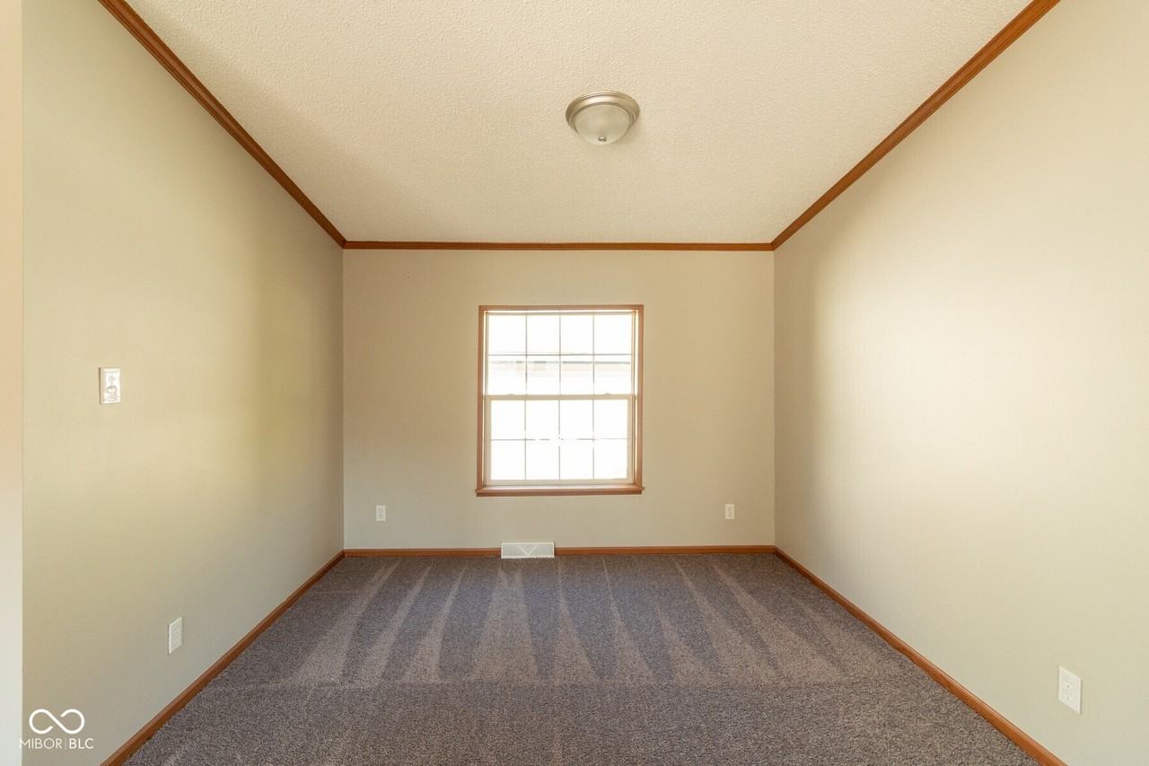 318 N Harrison St - Photo 6 of 21