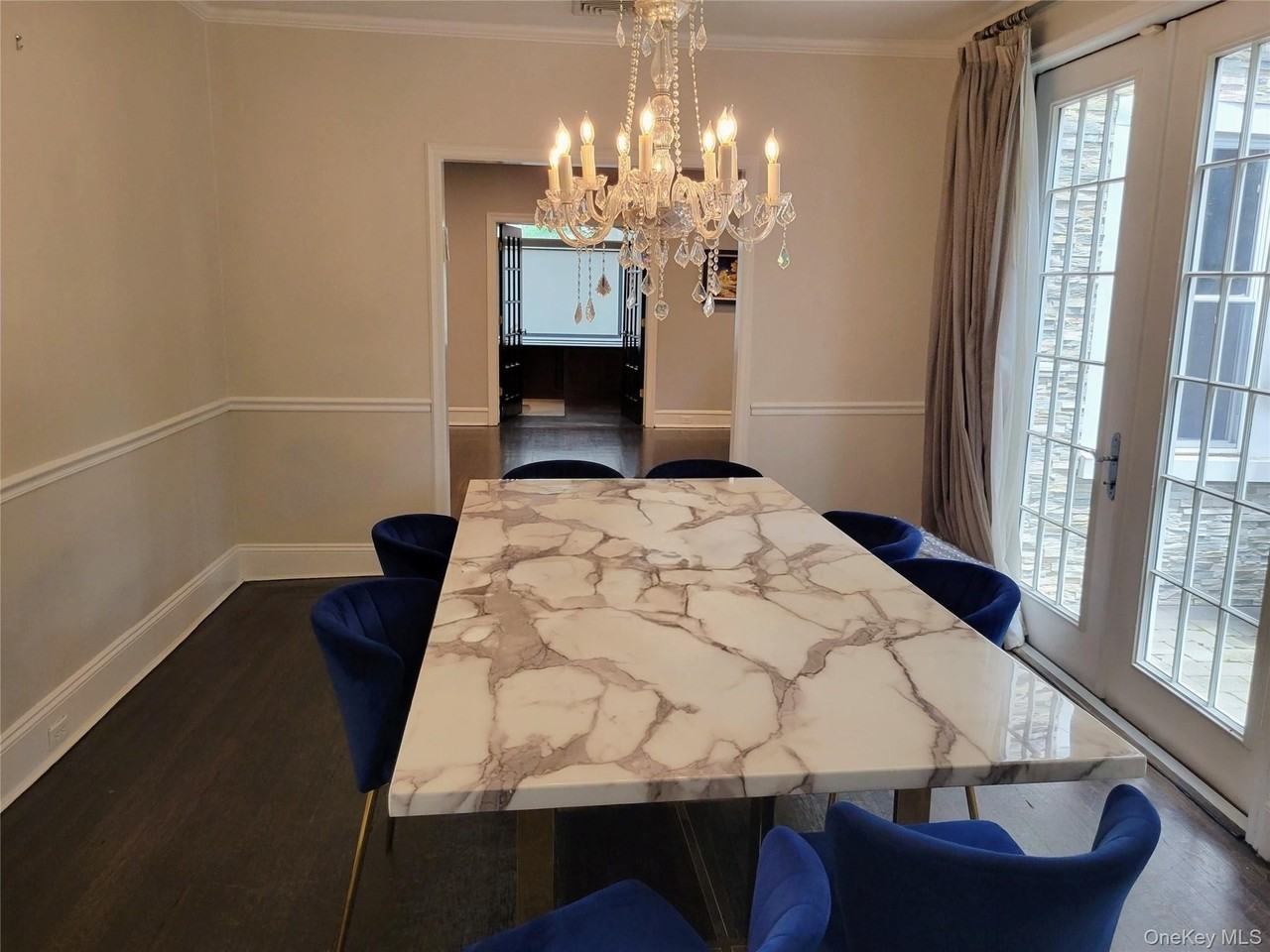 301 Linwood Ave - Photo 3 of 21