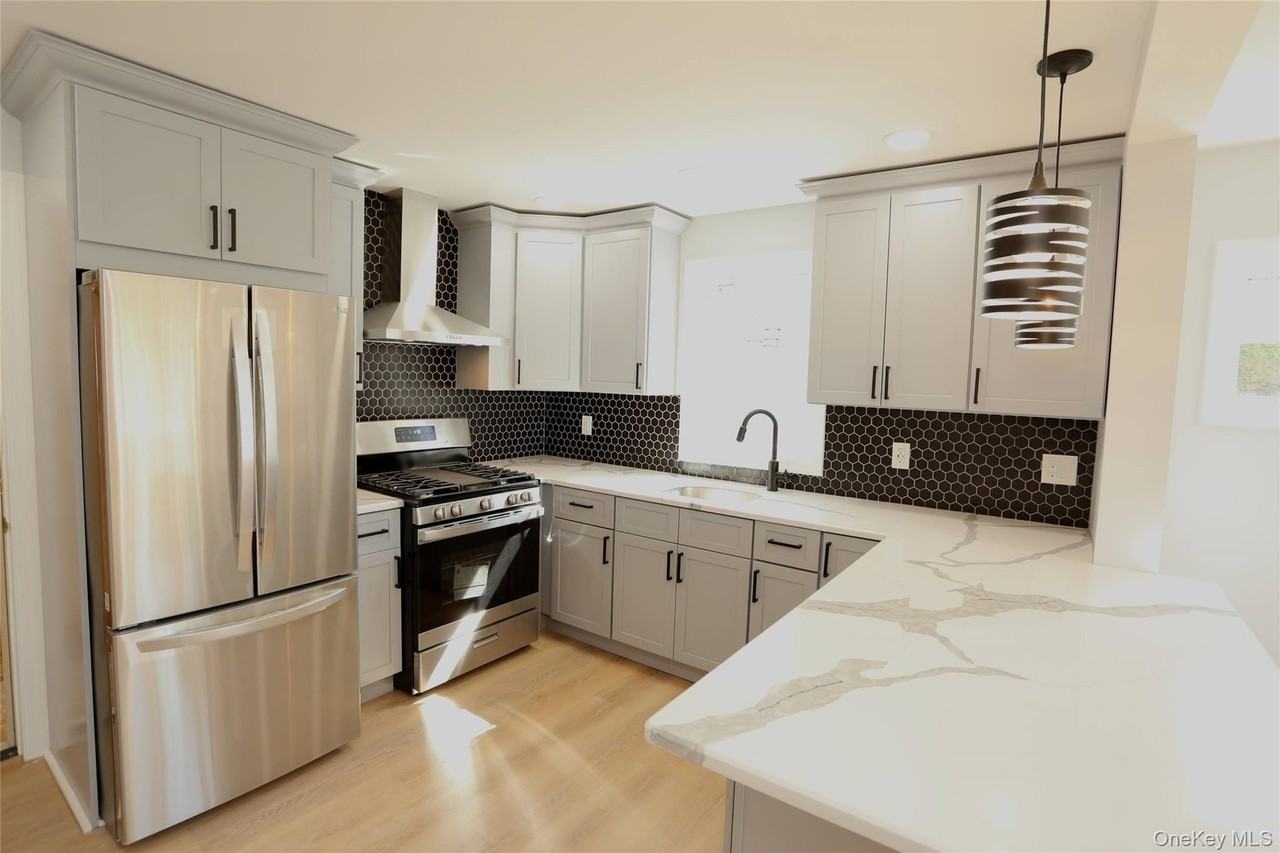 149 Brightwood Ave - Photo 5 of 21