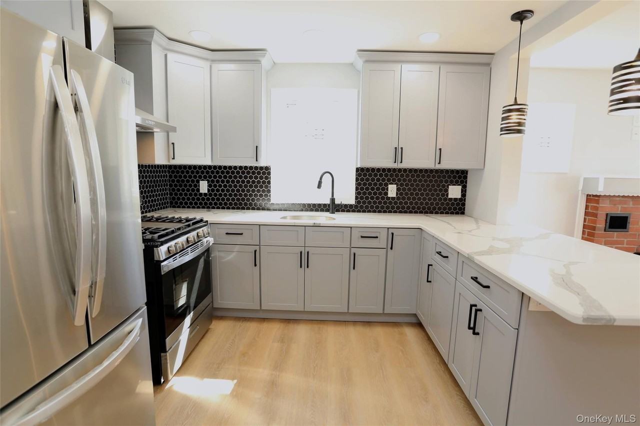 149 Brightwood Ave - Photo 6 of 21