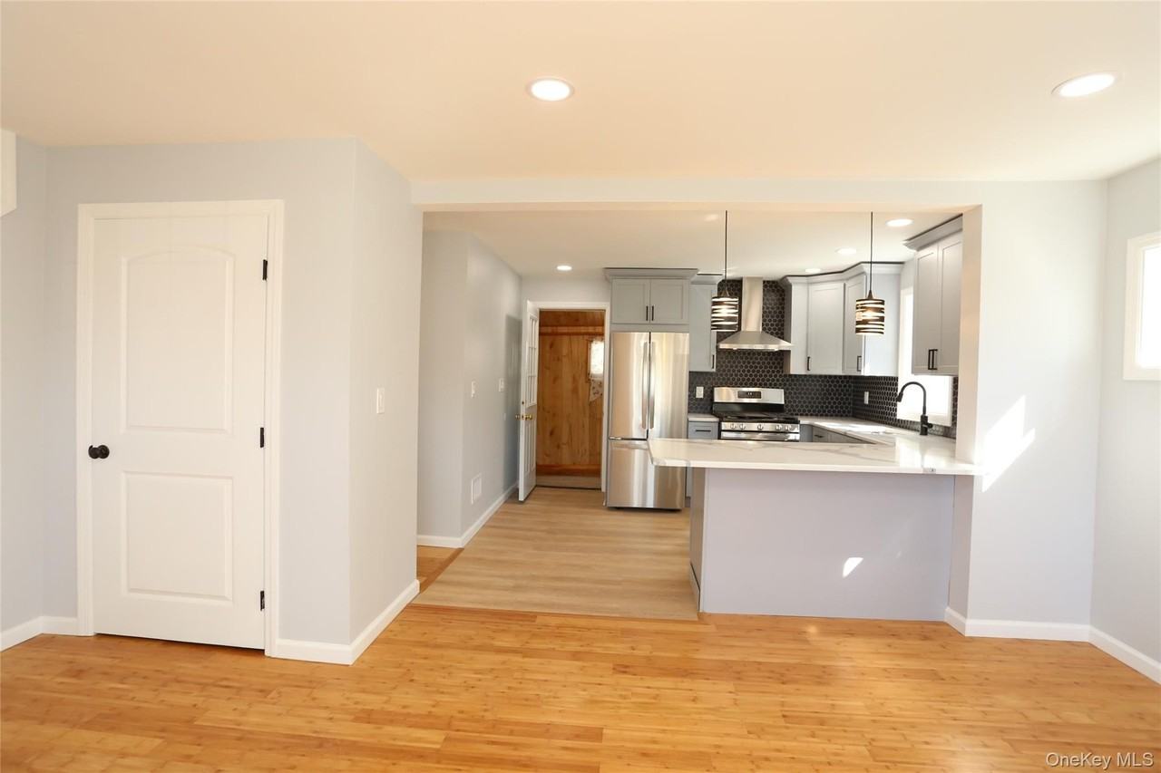 149 Brightwood Ave - Photo 7 of 21