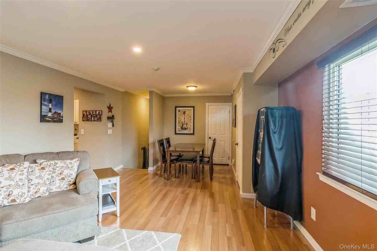 48 Pointe Cir S - Photo 6 of 34