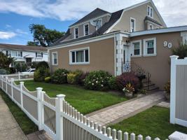 featured image of 90 Hempstead Ave