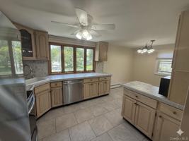 featured image of 48 Eastover Dr