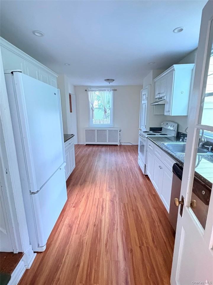 4 Tower Rd - Photo 3 of 12