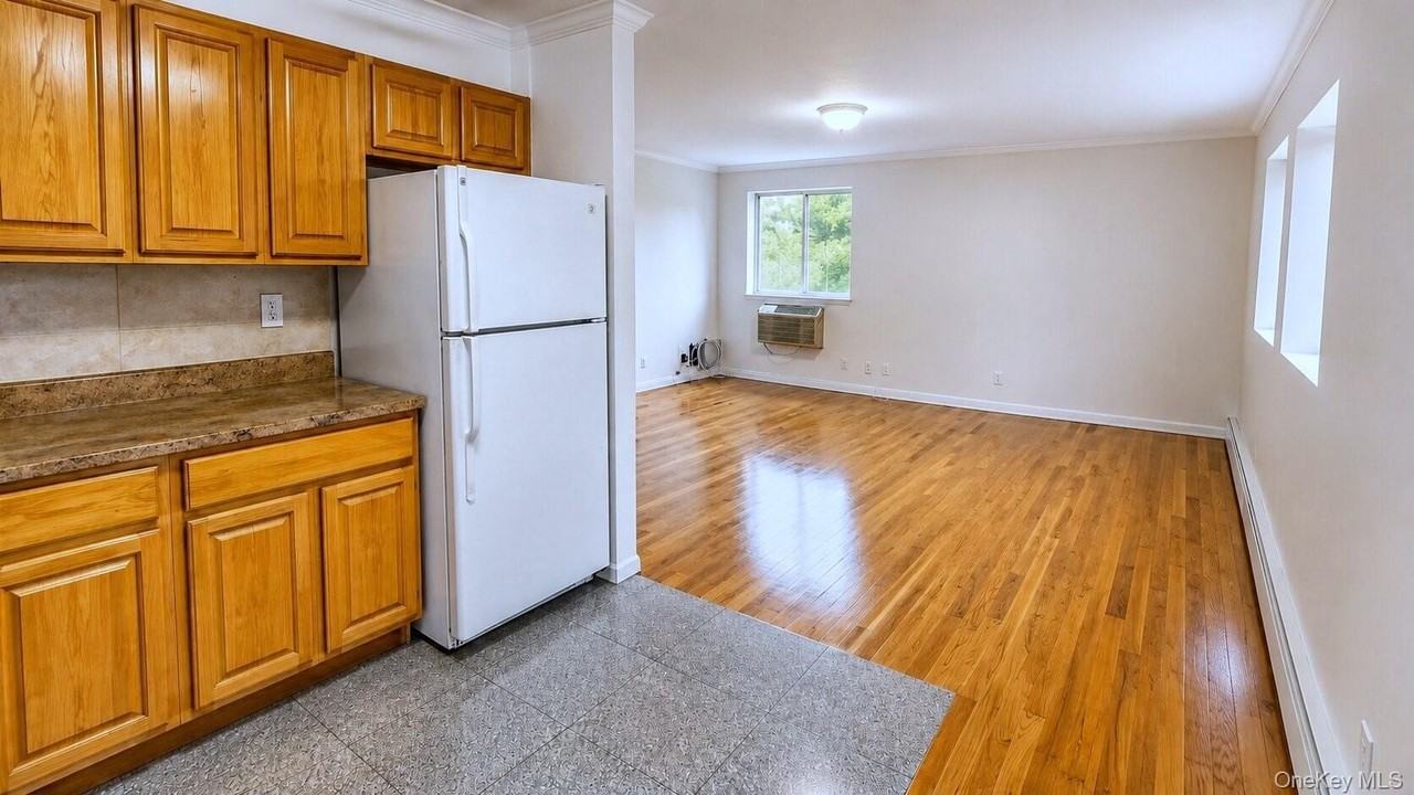 8164 102nd Ave #3rdFL - Photo 4 of 11