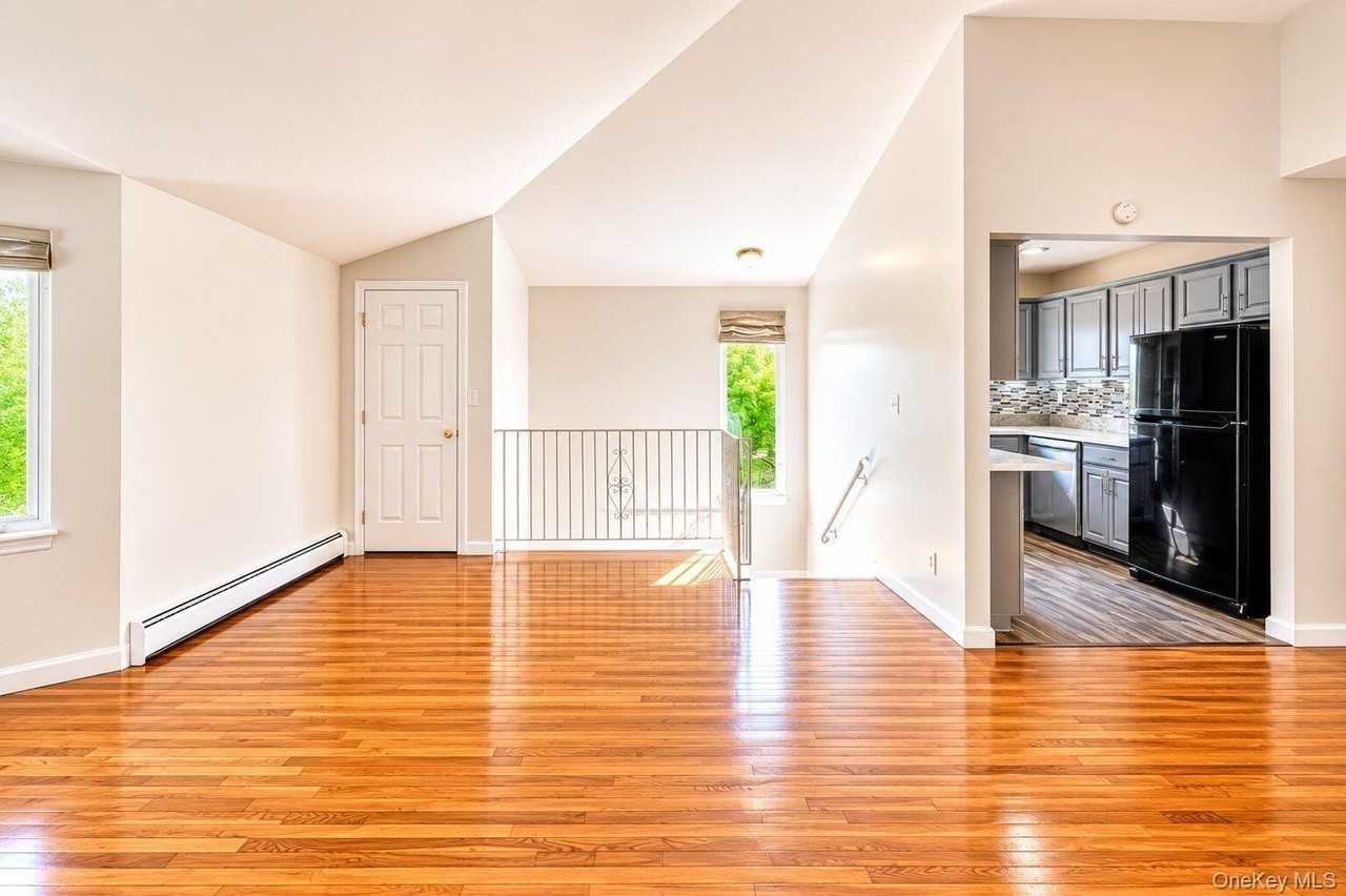 9303 91st Ave - Photo 2 of 15