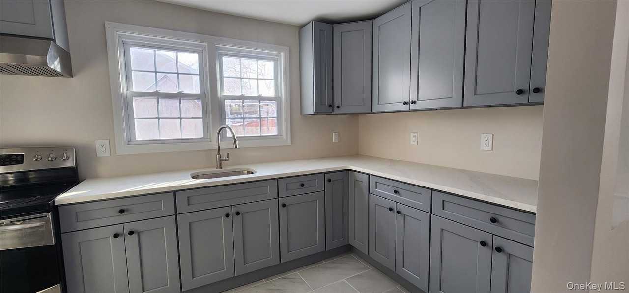 192 Cypress Dr - Photo 6 of 17