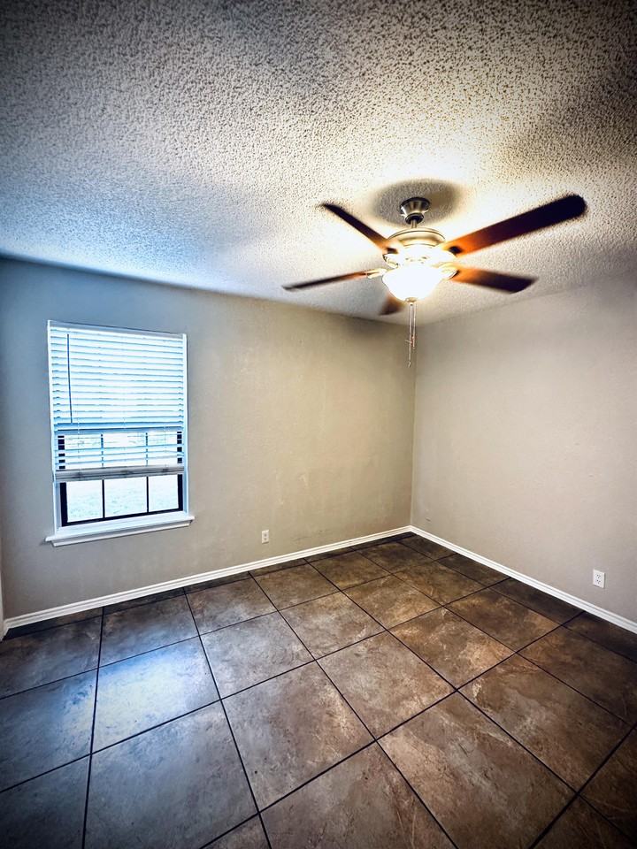 10543 Starcrest Dr #10543 - Photo 5 of 11