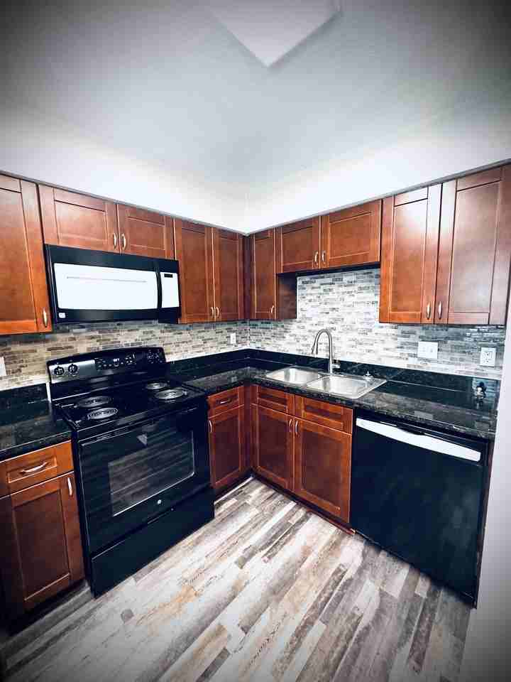 10543 Starcrest Dr #10543 - Photo 6 of 11