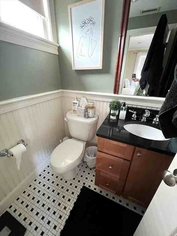 447 E 7th St #1 - Photo 7 of 8