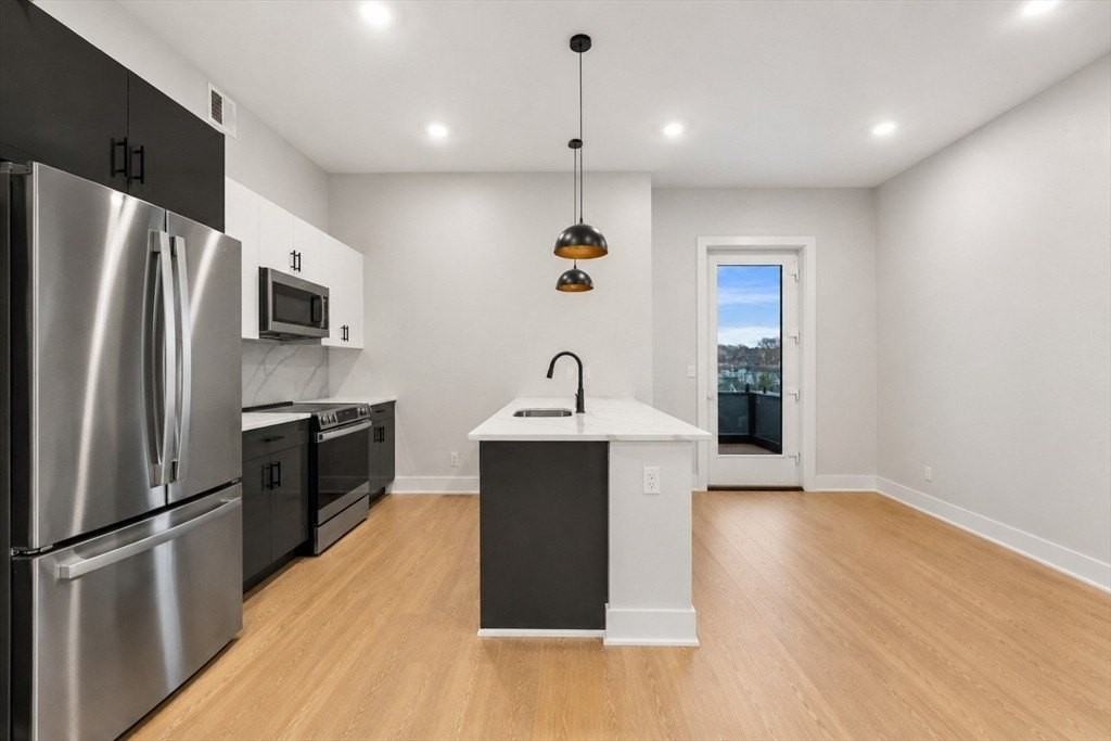 379 Somerville Ave #3 - Photo 2 of 10