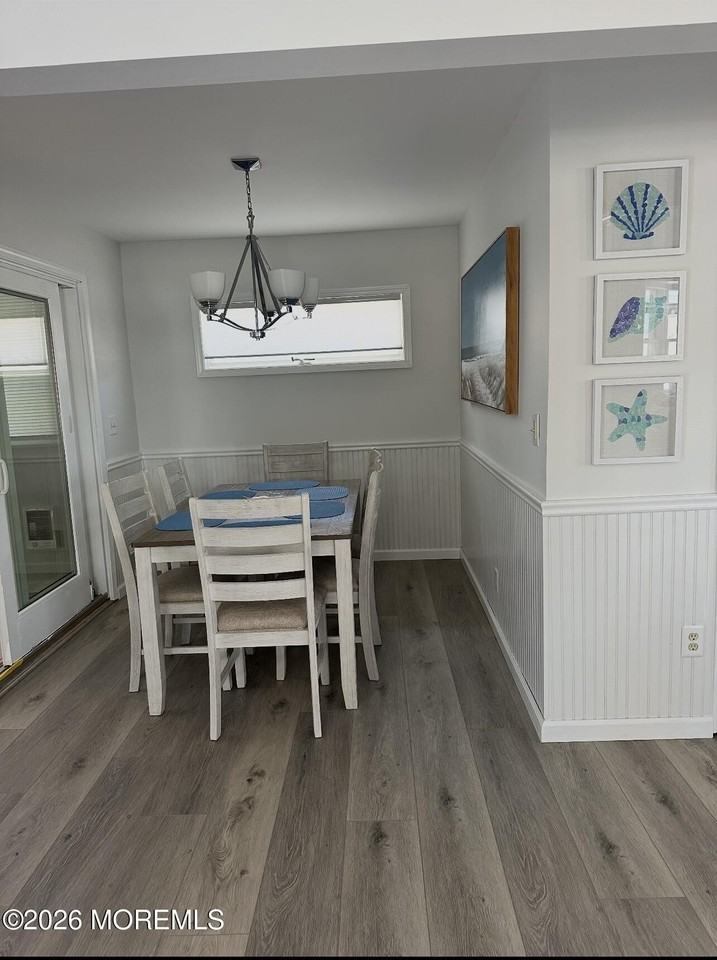 125 Throssell Rd - Photo 4 of 12