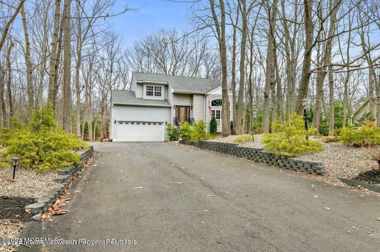 502 Cobain Rd - Photo 2 of 11