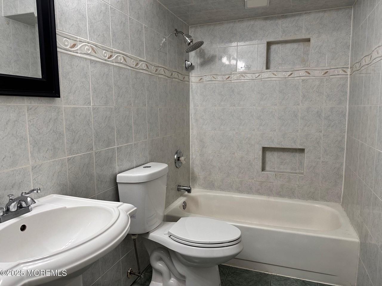 702 Cassville Rd - Photo 3 of 22