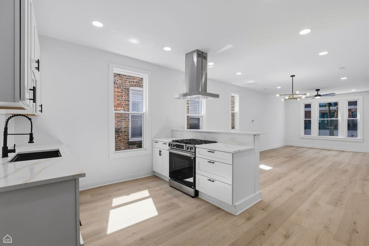 3642 W Belmont Ave #2F - Photo 2 of 27