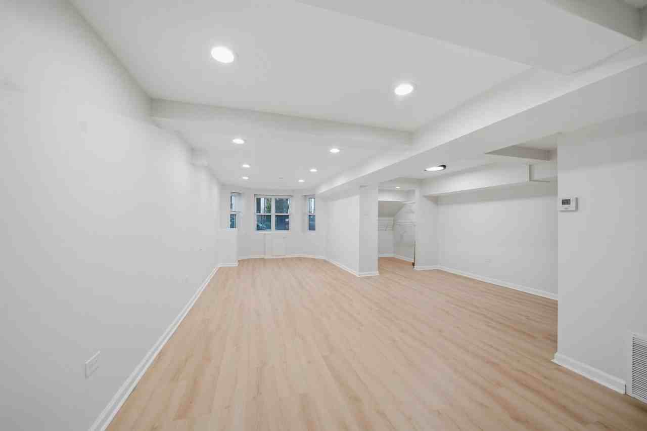 2735 N Magnolia Ave #GF - Photo 6 of 9