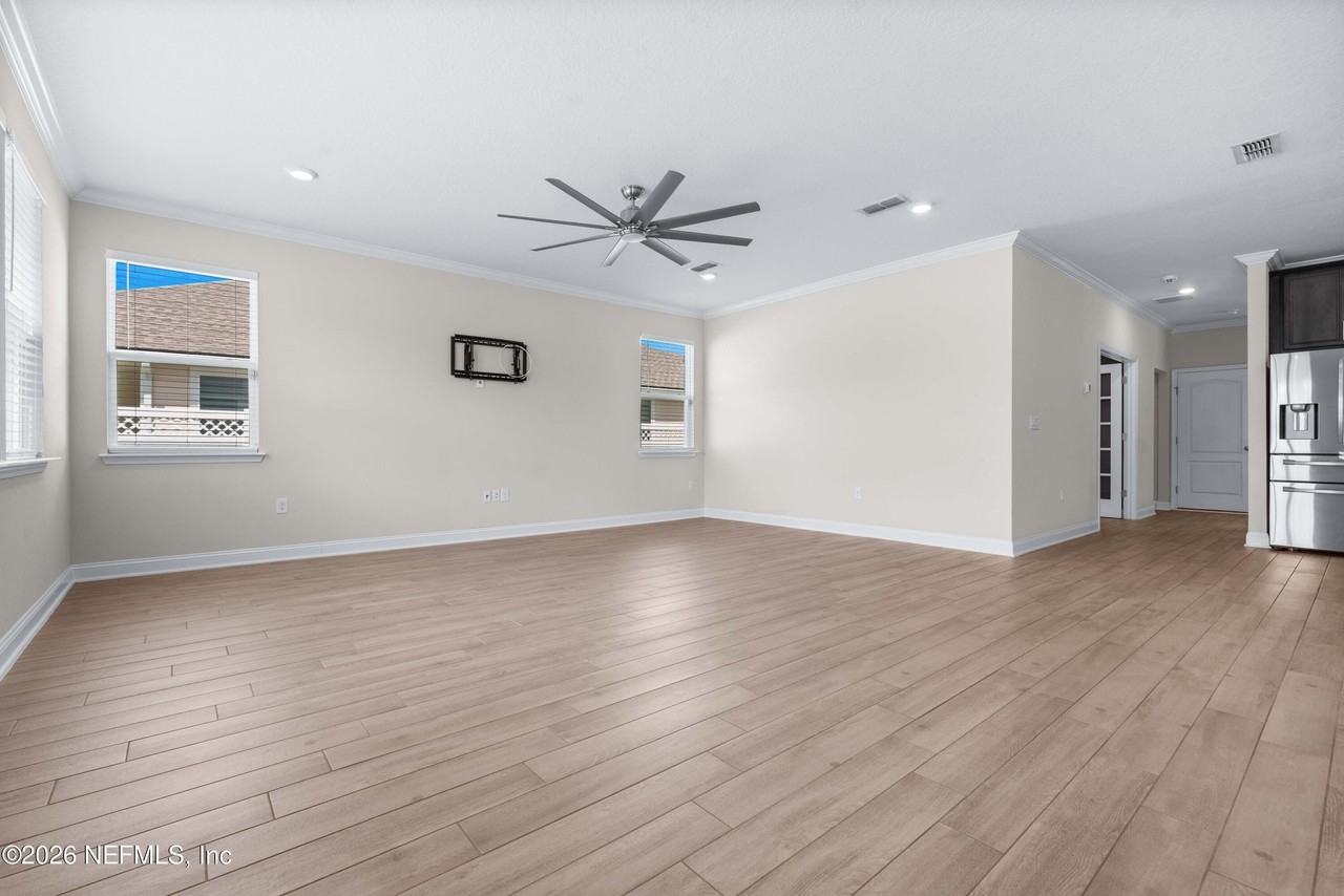 235 Silverleaf Village Dr - Photo 5 of 32