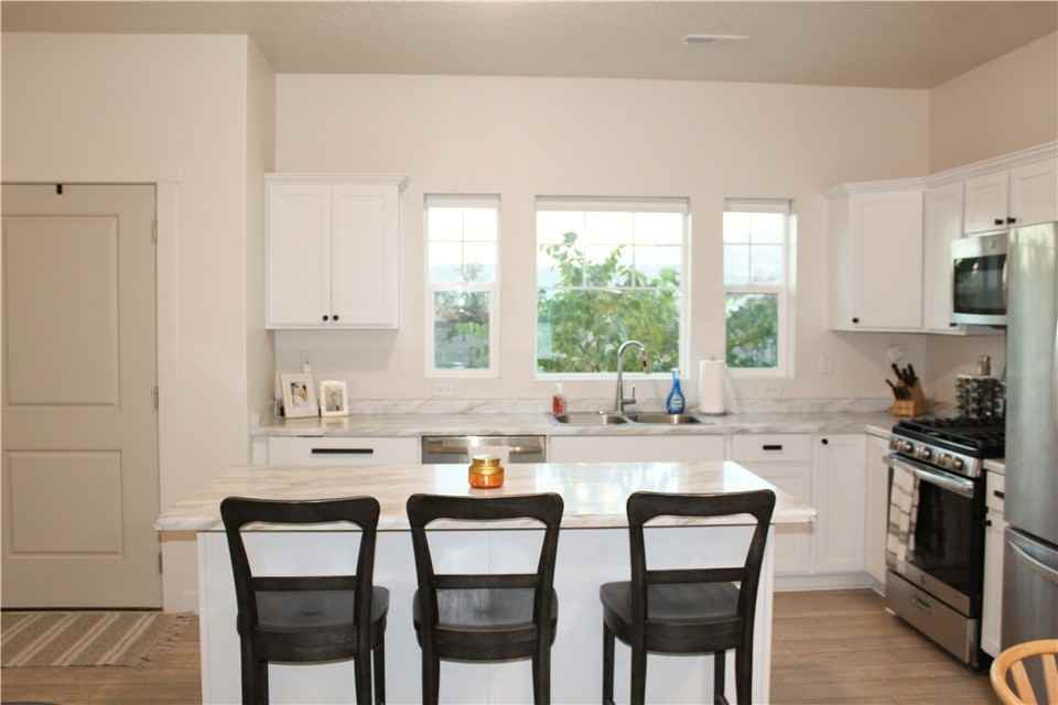 3643 W Drexler Dr - Photo 6 of 14