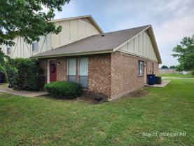 429 Sw Thomas St #D - Photo 1 of 1