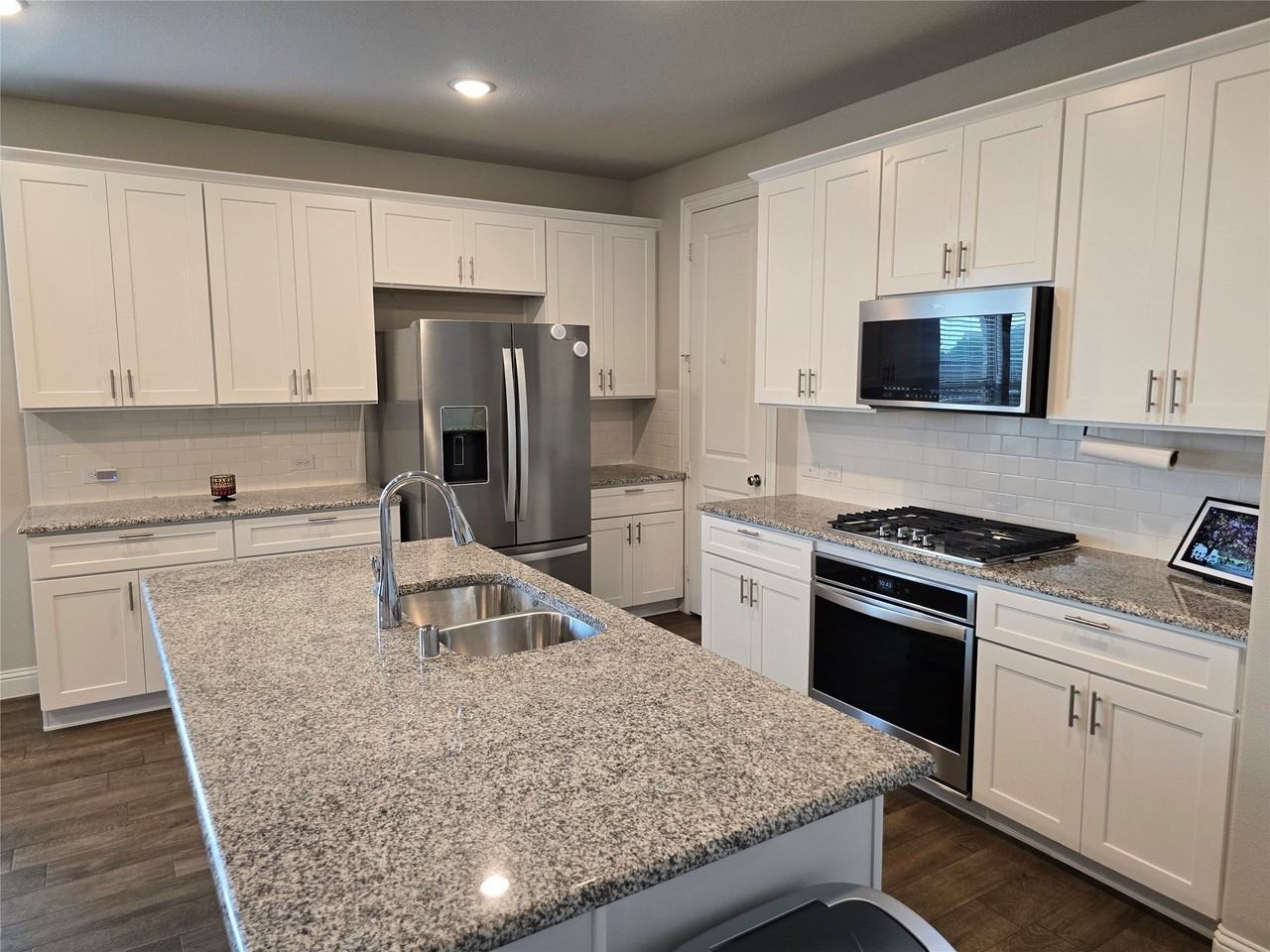 15643 Carnoustie Ln - Photo 6 of 19