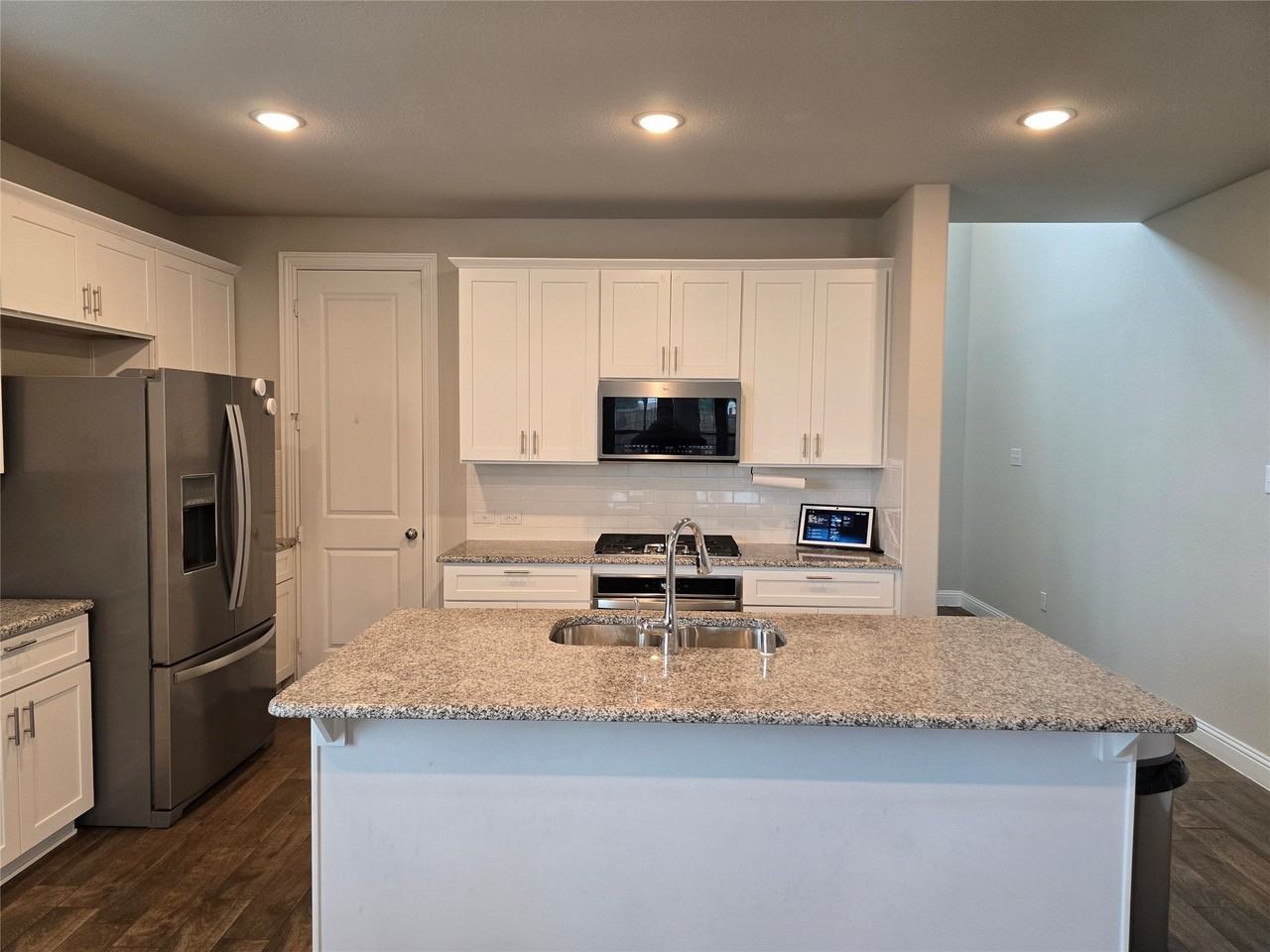15643 Carnoustie Ln - Photo 7 of 19