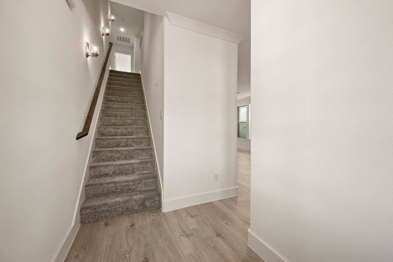 2629 Tanager St - Photo 3 of 22