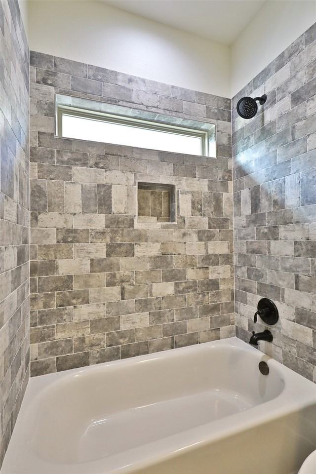 5702 Legacy Dr - Photo 7 of 35