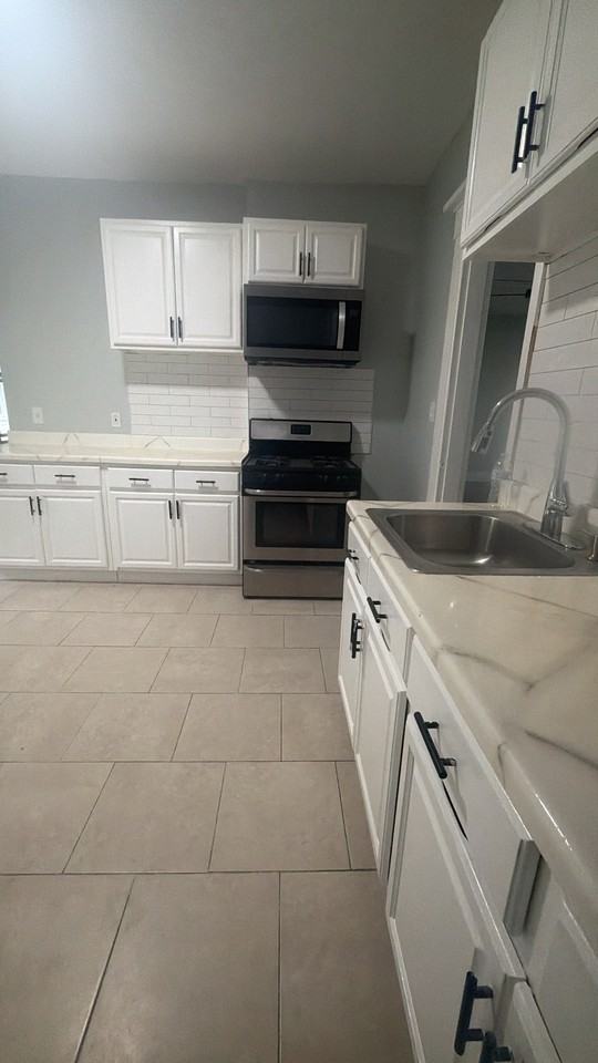 379 Norton St #2 - Photo 2 of 9