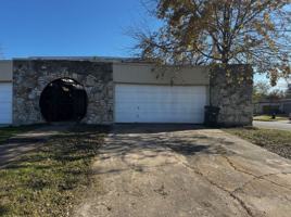 featured image of 6329 Walraven Cir