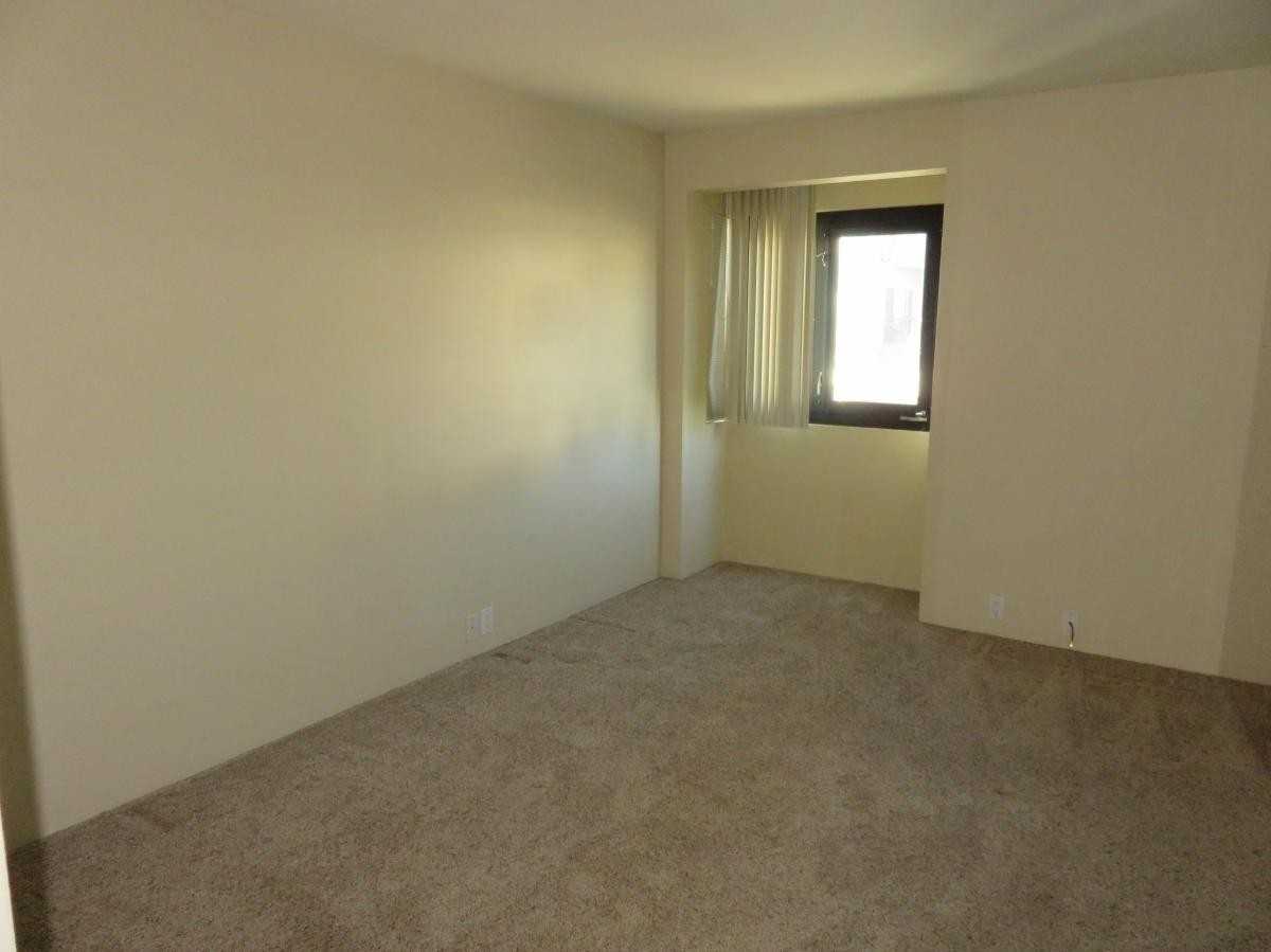 2442 Union St #1N - Photo 5 of 14