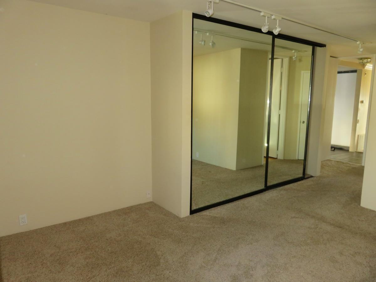 2442 Union St #1N - Photo 6 of 14