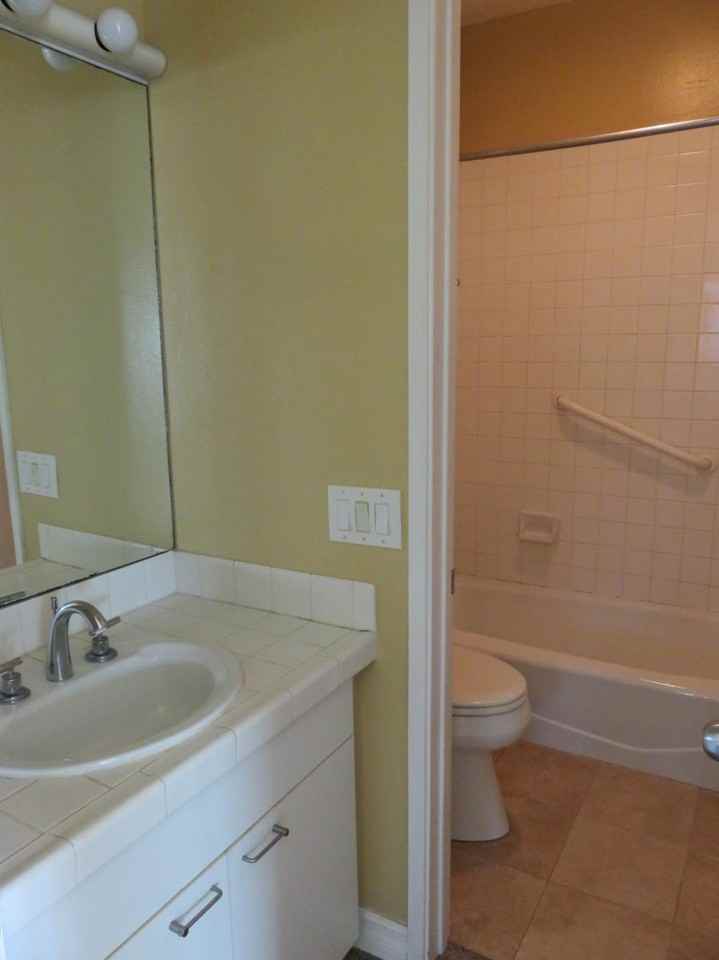 2442 Union St #1N - Photo 7 of 14