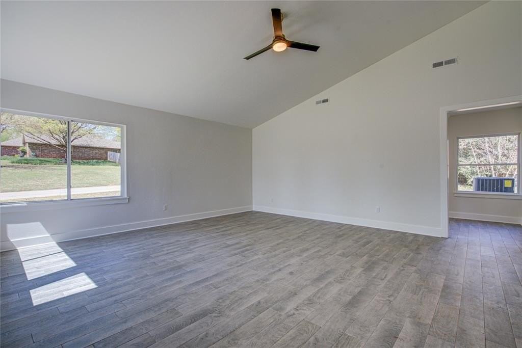 515 W Jackson St - Photo 6 of 43