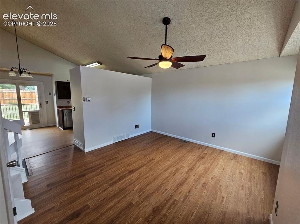 7490 Woody Creek Dr - Photo 3 of 21