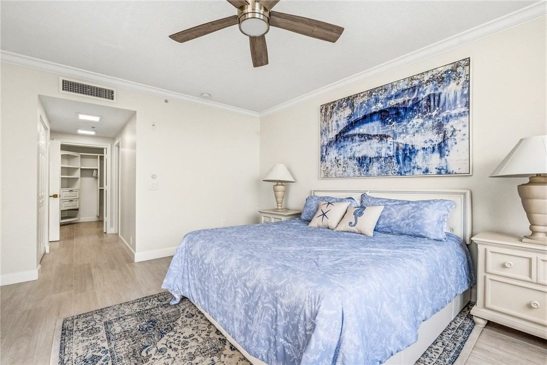 8866 N Sea Oaks Way #208 - Photo 6 of 36