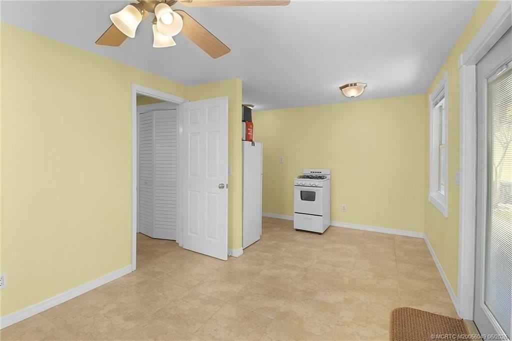 1413 Sw Heather Ter - Photo 7 of 16