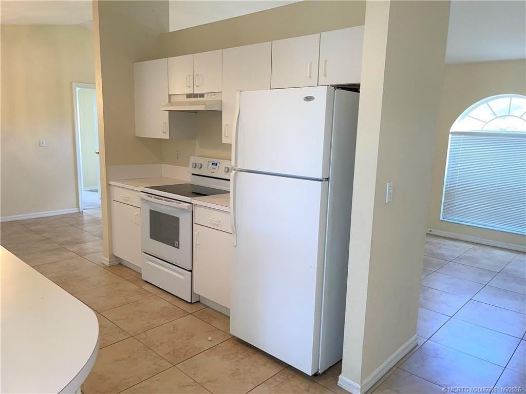 419 Sw Meadow Ter - Photo 7 of 15