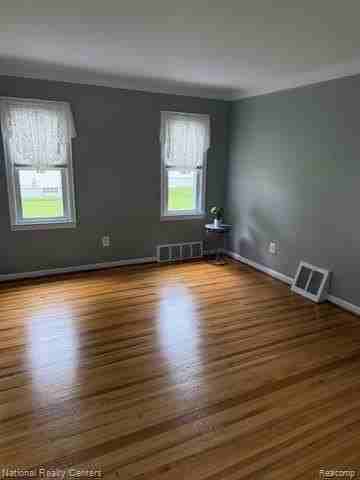 20728 Carlysle St - Photo 3 of 11