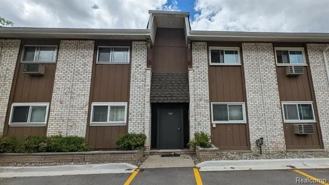 7605 Woodview St - Photo 1 of 1
