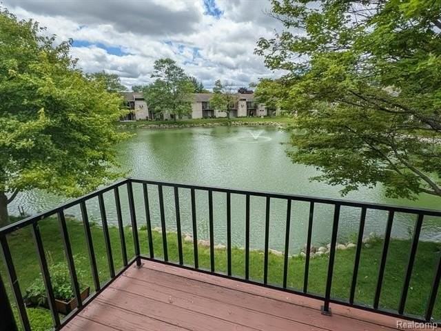 7605 Woodview St - Photo 2 of 14