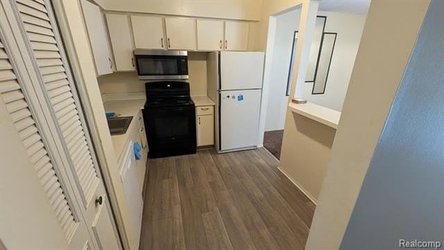 7605 Woodview St - Photo 6 of 14