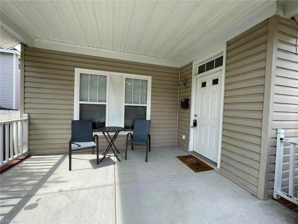 1029 E Balview Ave - Photo 2 of 34