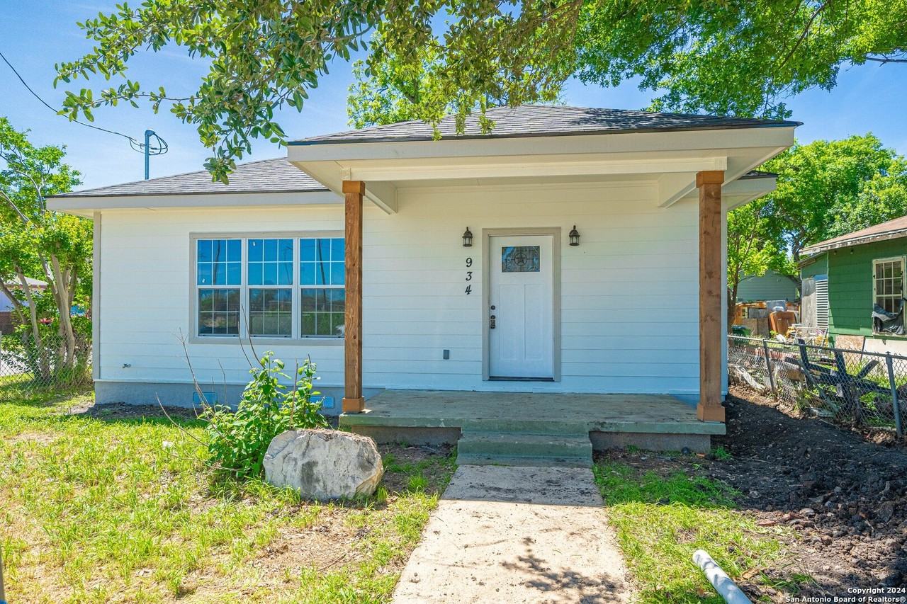 934 Sherman - Photo 2 of 19