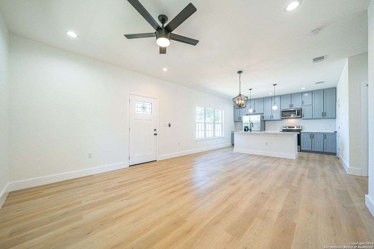 934 Sherman - Photo 3 of 19