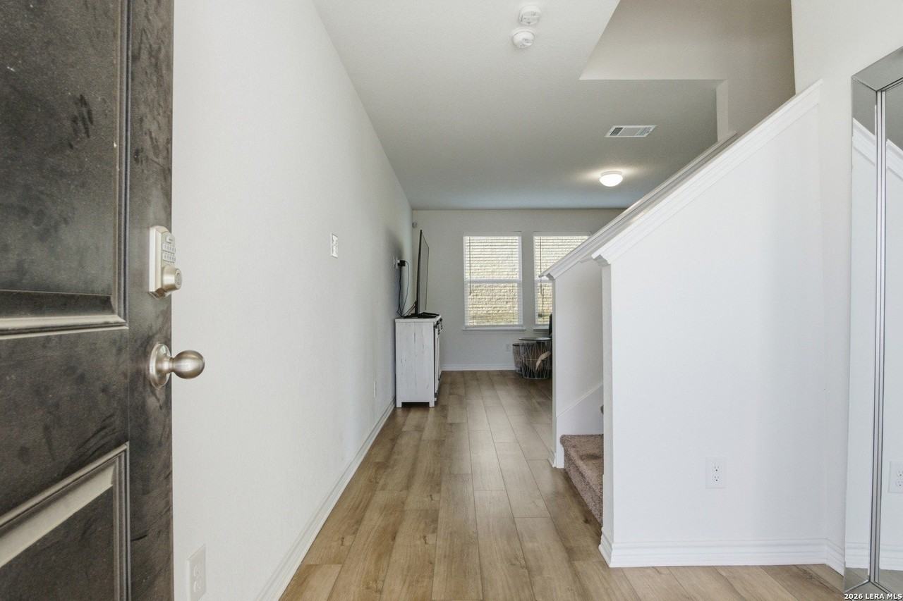 15411 Oceanus Dr - Photo 3 of 32