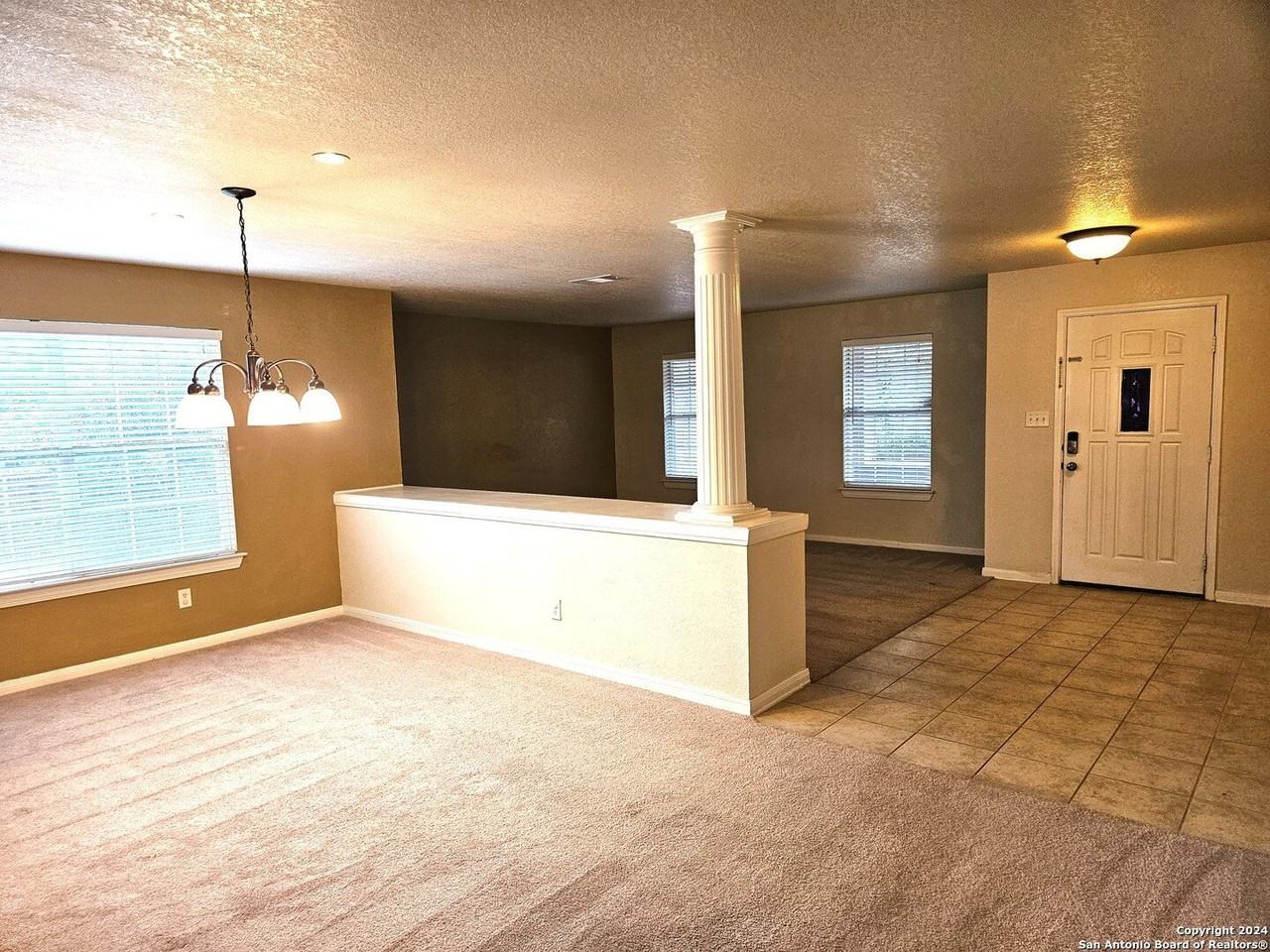 208 Springtree Cv - Photo 7 of 36
